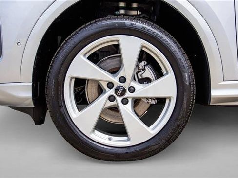 New 2026 Audi Q5 Premium Plus AWD/4WD image 9