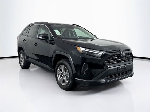 Certified 2025 Toyota RAV4 XLE AWD/4WD image 9