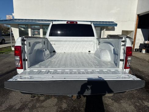 Used 2022 RAM 2500 Tradesman w/ Chrome Appearance Group image 23