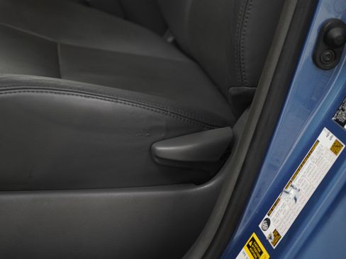 Used 2007 Toyota Prius Touring FWD image 21