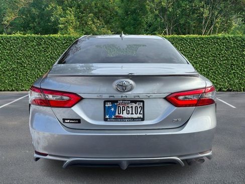 Used 2019 Toyota Camry SE image 8