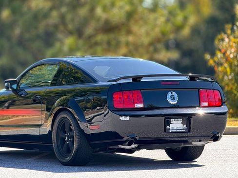 Used 2007 Ford Mustang GT image 41