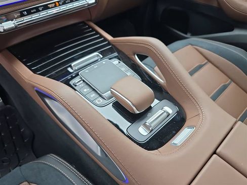Certified 2025 Mercedes-Benz GLE 53 AMG 4MATIC image 33