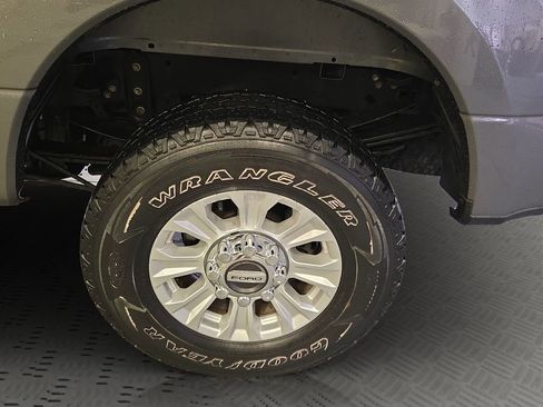 Used 2022 Ford F250 XLT w/ FX4 Off-Road Package AWD/4WD image 20