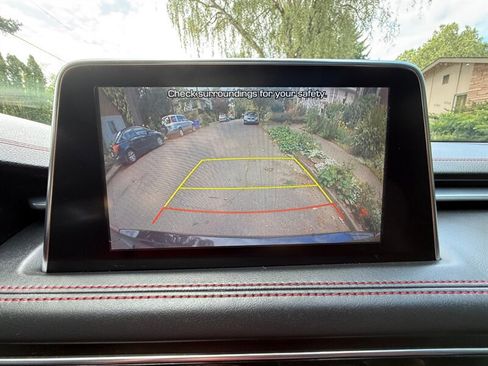 Used 2019 Genesis G70 2.0T Advanced w/ Sport Package image 21