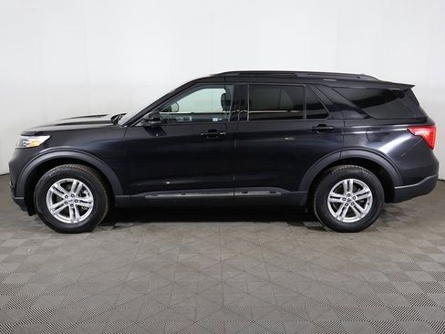 Used 2023 Ford Explorer XLT w/ Equipment Group 202A image 17