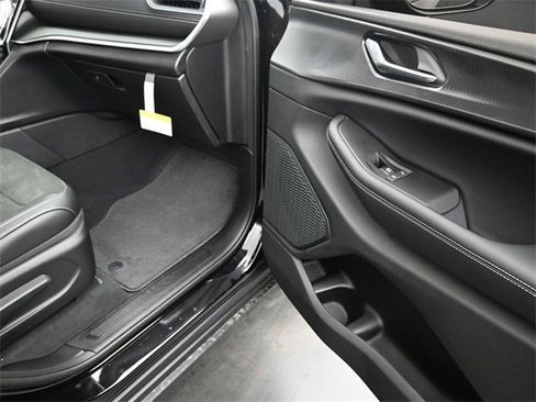 New 2025 Jeep Grand Cherokee L Altitude image 26