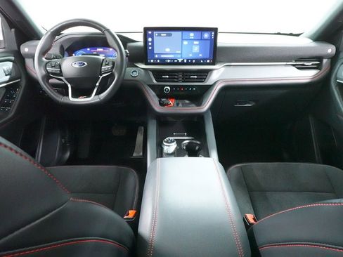 Certified 2025 Ford Explorer ST AWD/4WD image 11