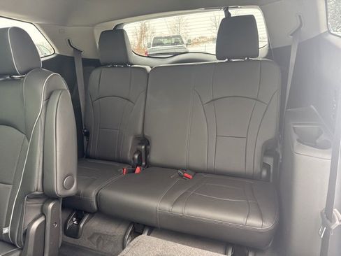 Used 2021 Buick Enclave Avenir w/ Avenir Technology Package image 20