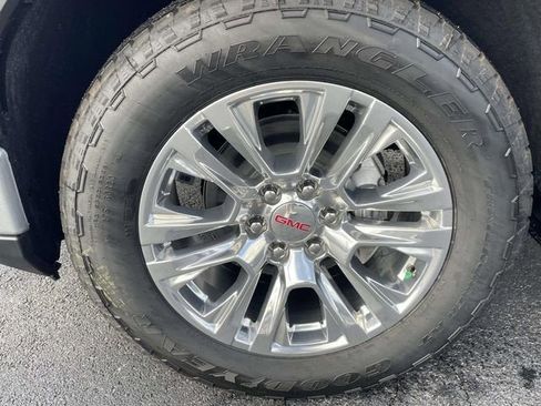 New 2026 GMC Sierra 1500 Denali w/ Technology Package AWD/4WD image 6