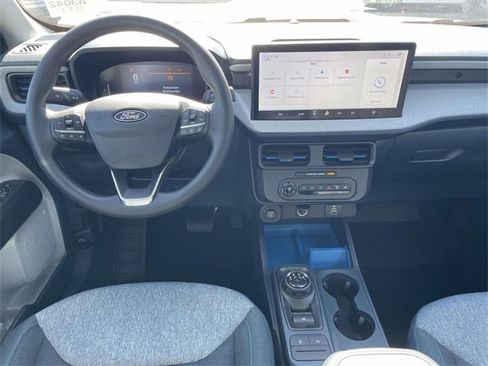 New 2026 Ford Maverick XLT image 4