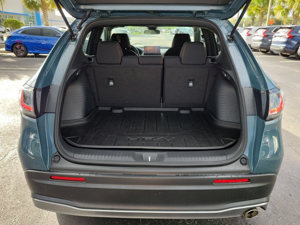 Certified 2023 Honda HR-V Sport image 10