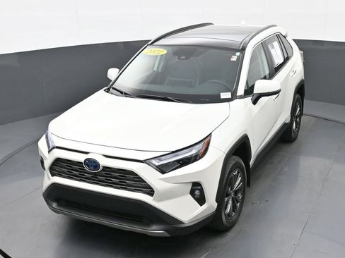 Used 2022 Toyota RAV4 Limited image 57