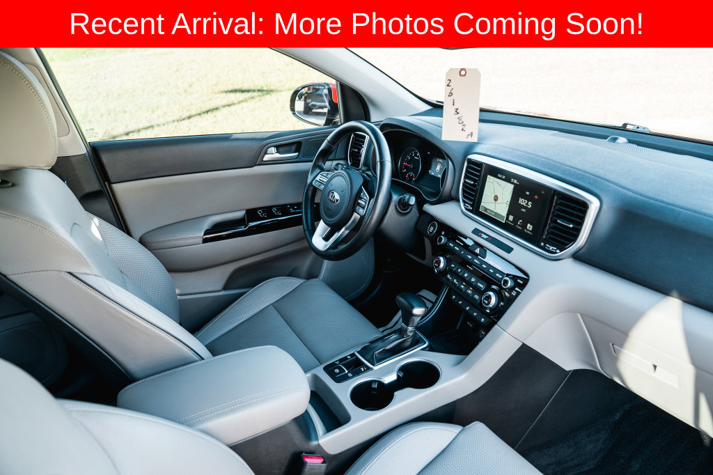 Used 2022 Kia Sportage EX w/ EX Technology Package FWD image 11