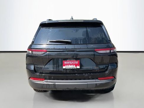 New 2026 Jeep Grand Cherokee Limited w/ Limited Altitude Package AWD/4WD image 7