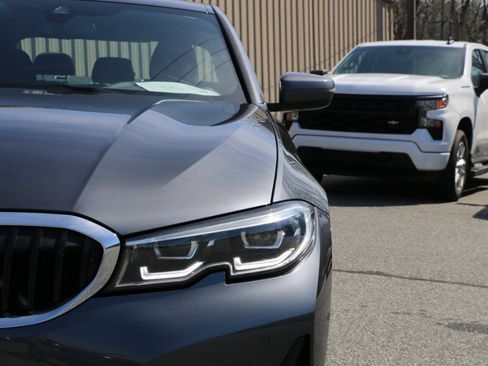 Used 2021 BMW 330i xDrive Sedan w/ Driving Assistance Package image 13