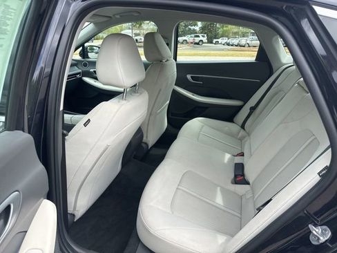 Used 2025 Hyundai Sonata SEL FWD image 18