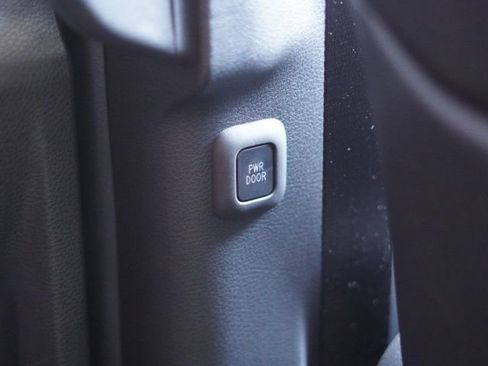 Certified 2026 Toyota Sienna XSE image 43