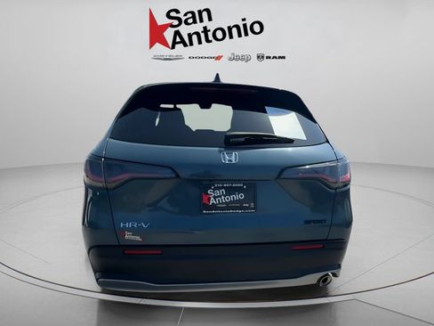 Used 2025 Honda HR-V Sport image 12