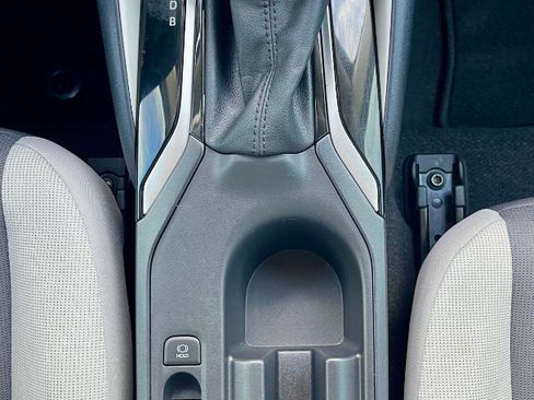 Used 2024 Toyota Corolla LE image 27