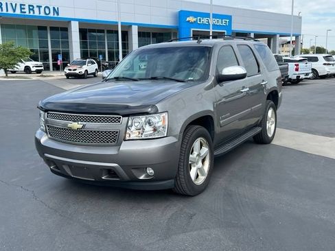 Used 2007 Chevrolet Tahoe LTZ w/ LTZ Preferred Equipment Group AWD/4WD image 12