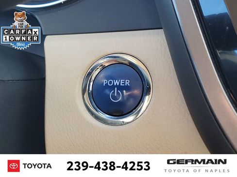 Certified 2019 Toyota Camry XLE image 32