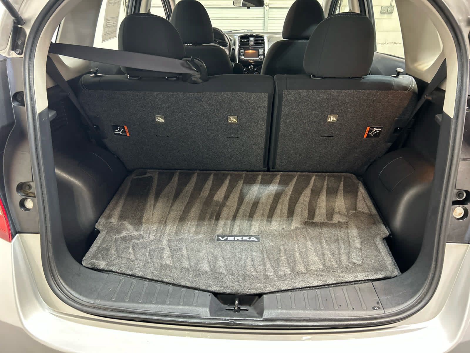 Used 2017 Nissan Versa Note SV FWD image 10