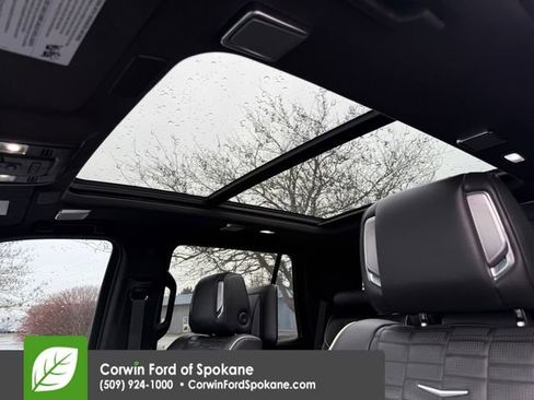 Used 2022 Cadillac Escalade Sport Platinum w/ LPO, ONYX Package image 42