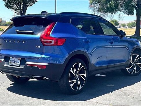 Used 2020 Volvo XC40 T4 R-Design w/ Protection Package Premier FWD image 13