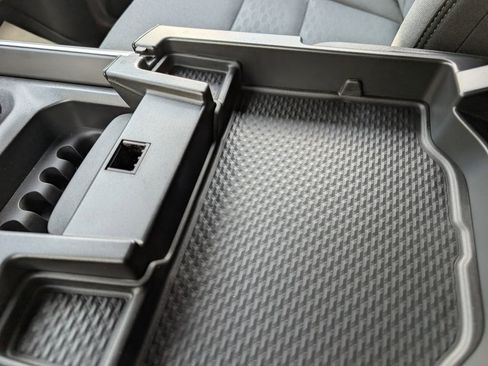 New 2026 RAM 1500 4x4 Crew Cab image 31