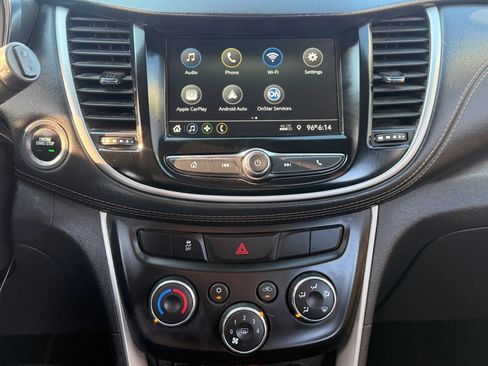 Used 2019 Chevrolet Trax LT w/ LT Convenience Package AWD/4WD image 26