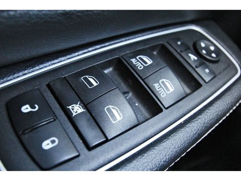 Used 2023 RAM 1500 Laramie image 20