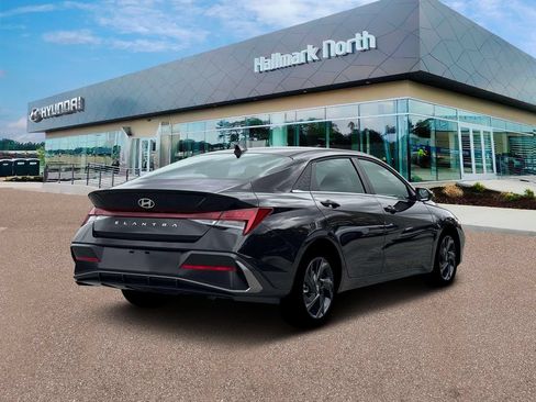 New 2026 Hyundai Elantra SEL Sport Premium FWD image 7