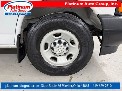 Used 2017 Chevrolet Express 3500 Extended RWD image 20
