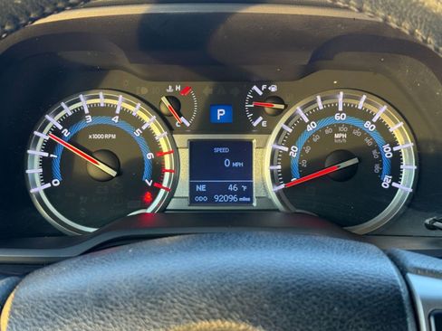 Used 2016 Toyota 4Runner Limited image 20