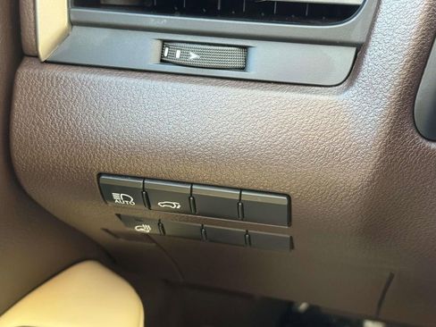 Used 2020 Lexus RX 350 w/ Premium Package image 23