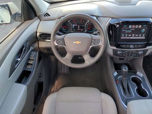Used 2019 Chevrolet Traverse LT FWD image 17