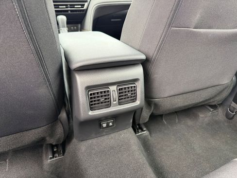 Used 2025 Toyota Camry LE image 23