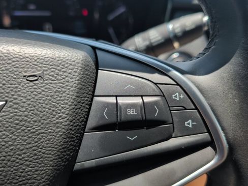 Used 2017 Cadillac XT5 Luxury w/ Driver Awareness Package FWD image 29