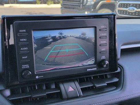 Used 2021 Toyota RAV4 LE w/ Carpet Mat Package (TMS) image 17