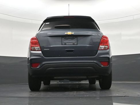 Used 2021 Chevrolet Trax LS w/ Tint and Cruise Package FWD image 26