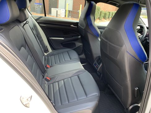 Used 2024 Volkswagen Golf R AWD/4WD image 36