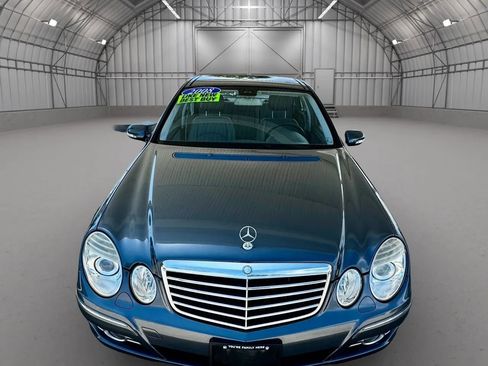 Used 2008 Mercedes-Benz E 350 4MATIC Sedan image 2