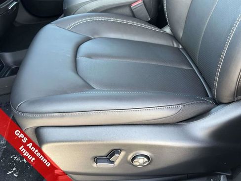 New 2026 Chrysler Pacifica Select w/ S Appearance Package image 14