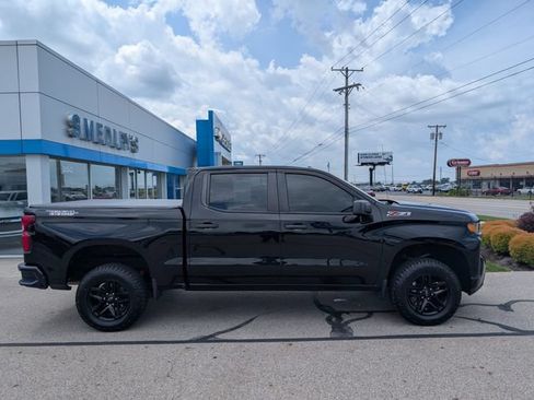 Used 2021 Chevrolet Silverado 1500 Custom Trail Boss AWD/4WD image 2