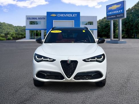 Used 2024 Alfa Romeo Stelvio Veloce AWD/4WD image 10