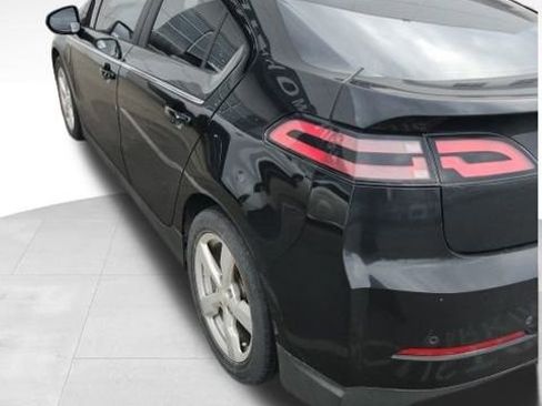 Used 2014 Chevrolet Volt Premium w/ Premium Trim Package image 9