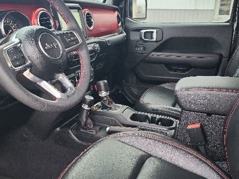 Used 2023 Jeep Gladiator Rubicon w/ Cold Weather Group AWD/4WD image 13