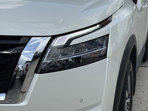 Used 2024 Nissan Pathfinder SL image 6