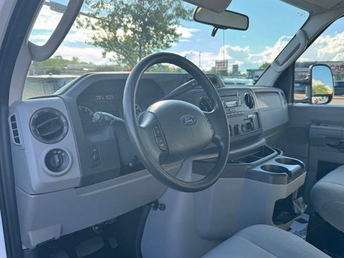 Used 2019 Ford E-350 and Econoline 350 Super Duty w/ Power Windows & Locks Group RWD image 18